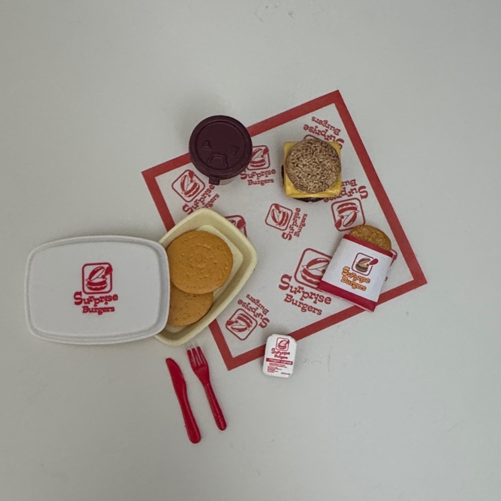 Re-Ment Japanese Burgers Fast Food Set - Red & White